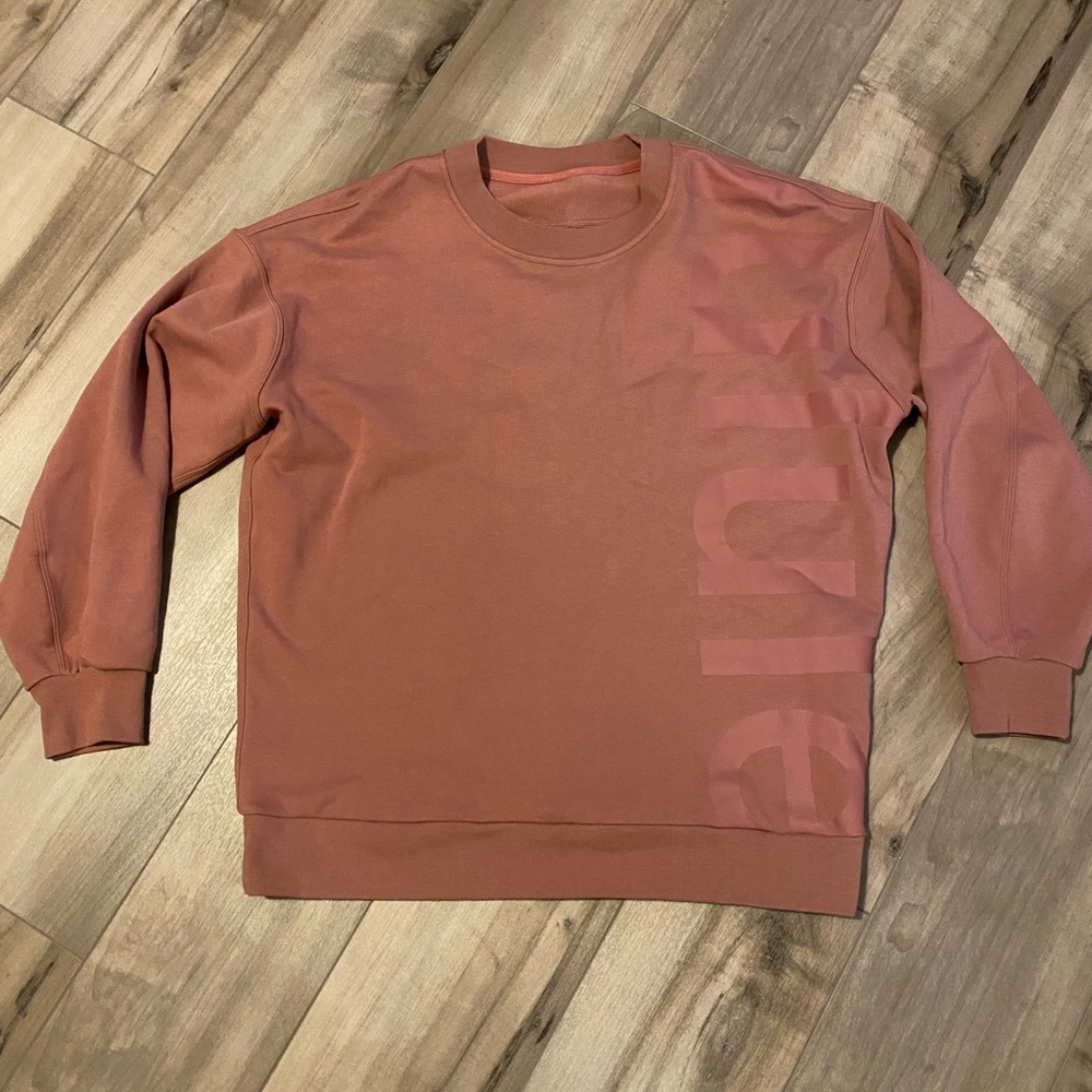 Lululemon Perfectly Oversized Crew *Logo size 6